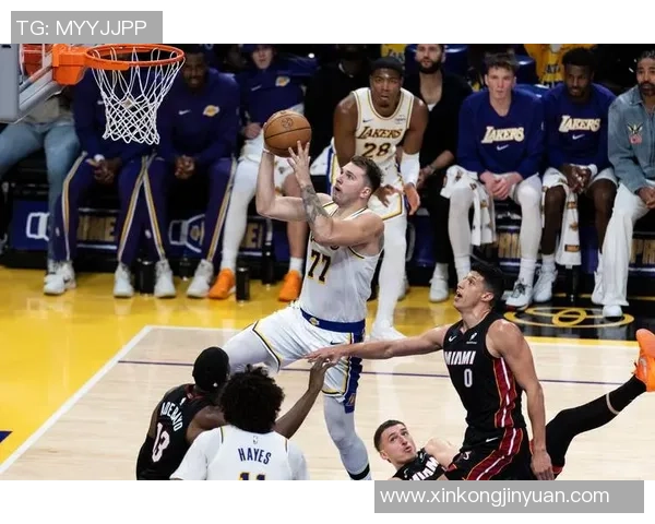 重温经典对决11月19日湖人热火精彩重播回顾